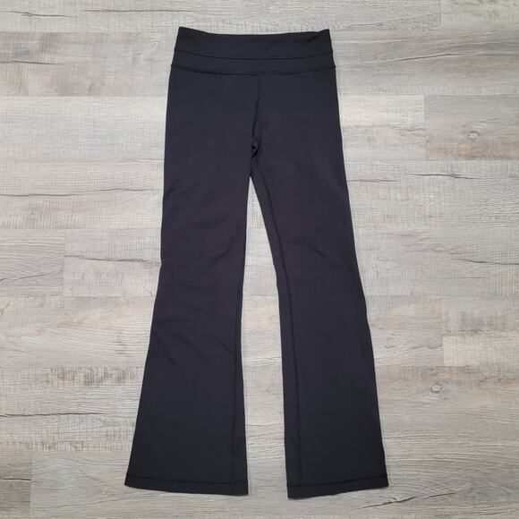 Lululemon Y2K Size 6 Flare Leg Yoga Pant Leggings Black Pull On Athleisure - Picture 1 of 9